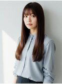大人可愛いストレートセミロング