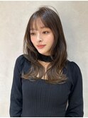 簡単スタイリングヘアセンターパートゆるふわロングハイレイヤー