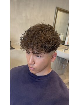 バーバーショップ フォーシーズン(BAR BER SHOP FOURSEASON) スペインカール/バロックパーマ/スキンフェード/姫路フェード