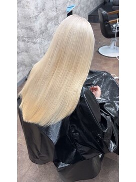 リファイン バイ アフィナー 本厚木店(Refine by Afinar) ブリーチハイライト髪質改善ダブルカラーレイヤーカット/本厚木