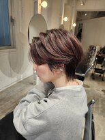 ストレータ バイ マリオ(Strata by mario)&nbsp;ダブルカラーハンサムリバースカールクールショートウルフ前髪無