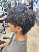 コードバイケンジ 戸塚(CODE by KENJE) シャドウパーマでつくる、自然な動きと立体感【戸塚】