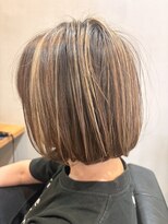 ヘア カフェ クマ(Hair×Cafe KUMA)&nbsp;大人可愛いボブ×ハイライト｜自然な立体感で垢抜けヘア