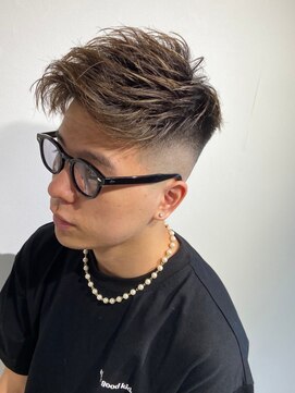 ドルクス 日本橋(Dorcus) 東京barber日本橋フェードジェットモヒカン