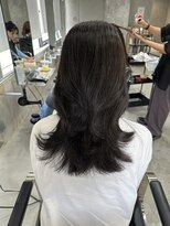 ラック(LUCK)&nbsp;レイヤーぱっつん前髪ステップボーンカットシルキー船橋/韓国