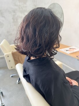 ドラマティックヘア(DRAMATIC HAIR) ウェイビー切りっぱなしボブ