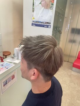 エマビビット 港店(EMA VIVID) スモーキーベージュ