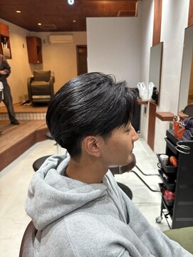 ミオ リベル(Mio'' LIBER) 毛流れセンターパート