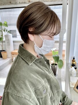 スー 自由が丘(suu) ミルクティーベージュシークレットハイライトマッシュショート