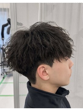 バース 河原町店(BIRTH) 韓国へアカルマパーマワックスなしセンターパート黒髪ウルフ