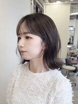 ガーランドウメダ(Garland umeda)&nbsp;オリーブベージュカラー、外はねボブカット　担当　垣内　6920
