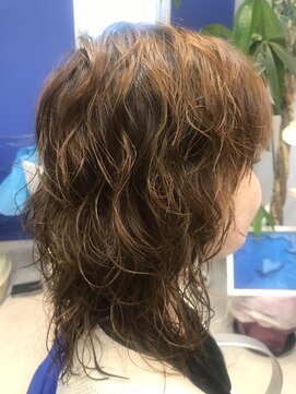 アクアリッシュ ヘアー(Aqualish Hair) ウルフパーマ