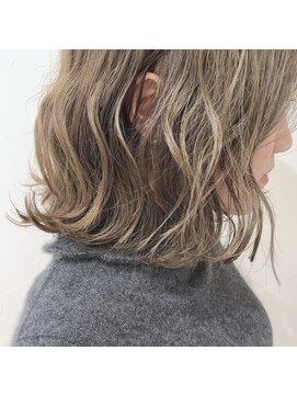 シームリー 千田町店(Seemly) シークレットカラー×ホワイトベージュ