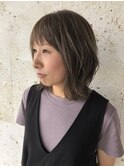 ミントベージュ