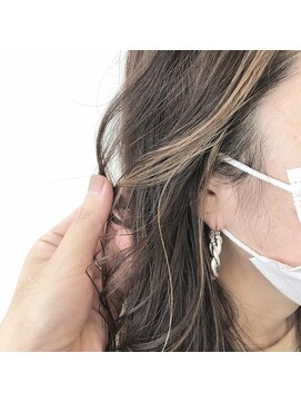 セラ(SERA) 顔周りハイライト