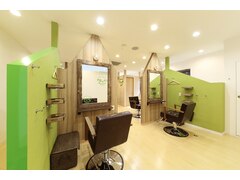 CUT ONLY SALON Laugh 中央林間店　【カットオンリーサロン ラフ】