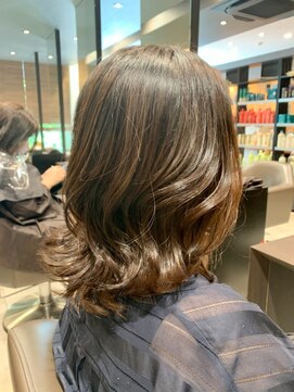 アイフィールアヴェダ 船堀店(i feel AVEDA) 【中村】グラデカラー+ネオウルフ+パーマでうるパーマ♪