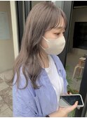 ベージュ グレージュ ミルクティーベージュ 透明感 担当城倉