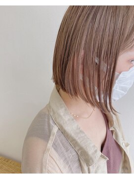 ローウェ 沖縄新都心(Louwe) 切りっぱなし小顔ボブ/ラベージュカラー[おもろまち駅]