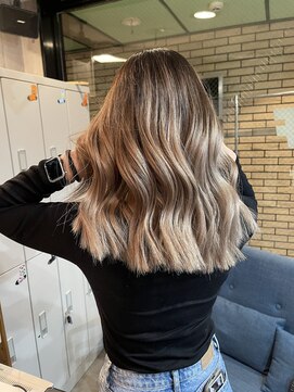 ラフ(LAFF) #黒髪#ボブルフ#ネビージュ#小顔#ワンレン