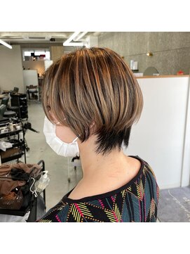 ラル(Lull) 【ハンサムショート×シャドールーツ】バレイヤージュ