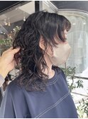 強めが可愛いウルフスパイラルパーマ♪【鈴木智美】
