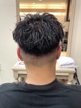 アルターリール(aL ter Rire) 韓国マッシュ/スパイキーショート/ブルーブラック[鎌取］中村