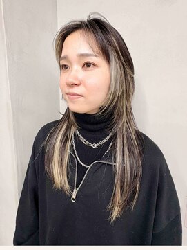 トオ(TOH) レイヤーカットデザインカラー顔まわりレイヤーポイントカラー