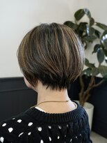 ログ(LOG) 地毛を活かす白髪ぼかしショート◎高松