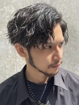 フィフス 栄(fifth) ツイストスパイラルパーマツイストパーマセンターパート刈り上げ