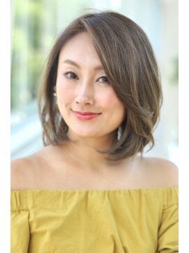 ミスエッセンス(MISS ESSENCE) 長すぎず短すぎない大人のボブ/ミスエッセンス竹下