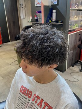 ダズ(Dazz) 波巻きスパイラルパーマ