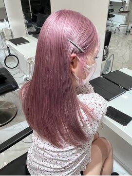 ランテルディ 渋谷(LANTERDIT) ペールピンク ストレート ケアブリーチ ピンクカラー 美髪 20代
