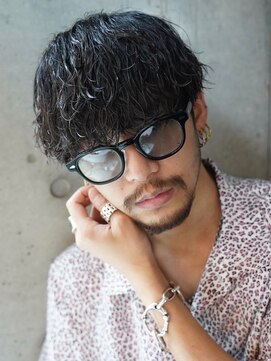 アーリー(Ali'i) 波巻きスパイラルパーマ刈り上げマッシュツーブロックメンズ