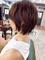 ※ヘアスタイルは顔の額縁。輪郭引き上げ若見えショートウルフ
