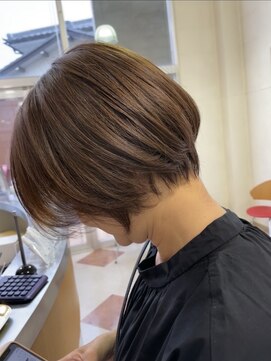 サンタフェ 岐阜島店(Santa'Fe) Santa'Fe式脱白髪染め白髪ぼかしカラー/ショート