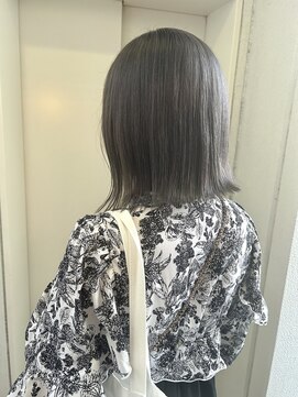 ヘアーデザイン シュシュ(hair design Chou Chou by Yone) シルバーグレージュ&外ハネボブ♪