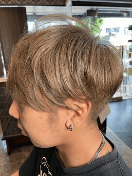 ヘアリゾート マンゴスティン(hair resort Mangosteen) ブリーチカラー