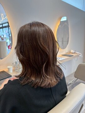 ルーチェココ ブラン(Lu'ce coco blanc) くびれヘアラフカジュアルミディ