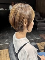 ハピネス クローバー 八木店(Happiness CLOVER)&nbsp;ショートボブ　ミセスハイライト　白髪ぼかし　ベージュブラウン