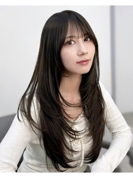 ロングレイヤーワンカール、黒髪小顔オリーブグレー