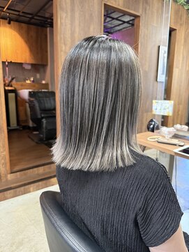 グレープバイン 辻堂(GRAPEVINES) バレイヤージュ