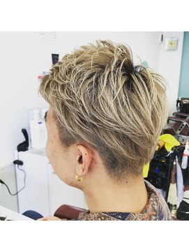 エアー(AIR) 外国人風ツーブロック