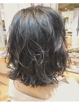 グリー(Gree) Gree【大人ミディアムパーマ】