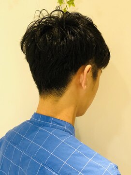 コム(com by neolive) 黒髪でも似合うメンズショート