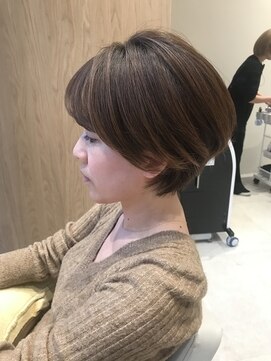 アフロート ギンザ(AFLOAT GINZA) 【小鳥居】大人可愛い艶カラーショートボブ30代40代50代