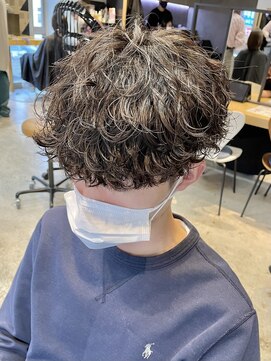 フィフス 名駅(fifth) 無造作波巻きスパイラルパーマツイストスパイラルパーママッシュ