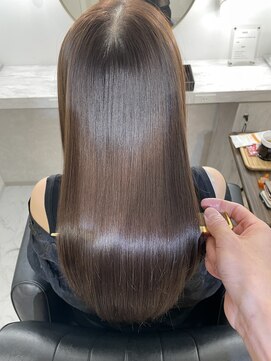 アールサロン アザブジュウバン(Rr SALON Azabu juban) ブラウンカラー×R.HAS XE treatment