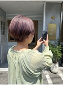 ピンクグレージュ