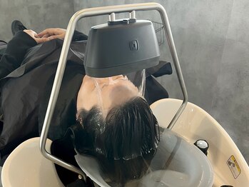 ルートファイブ(ROUTE FIVE)の写真/【頭浸浴導入サロン】「すーっと」疲れを癒してくれるヘッドスパで至福の時間を♪頭皮も髪も健やかに…◎